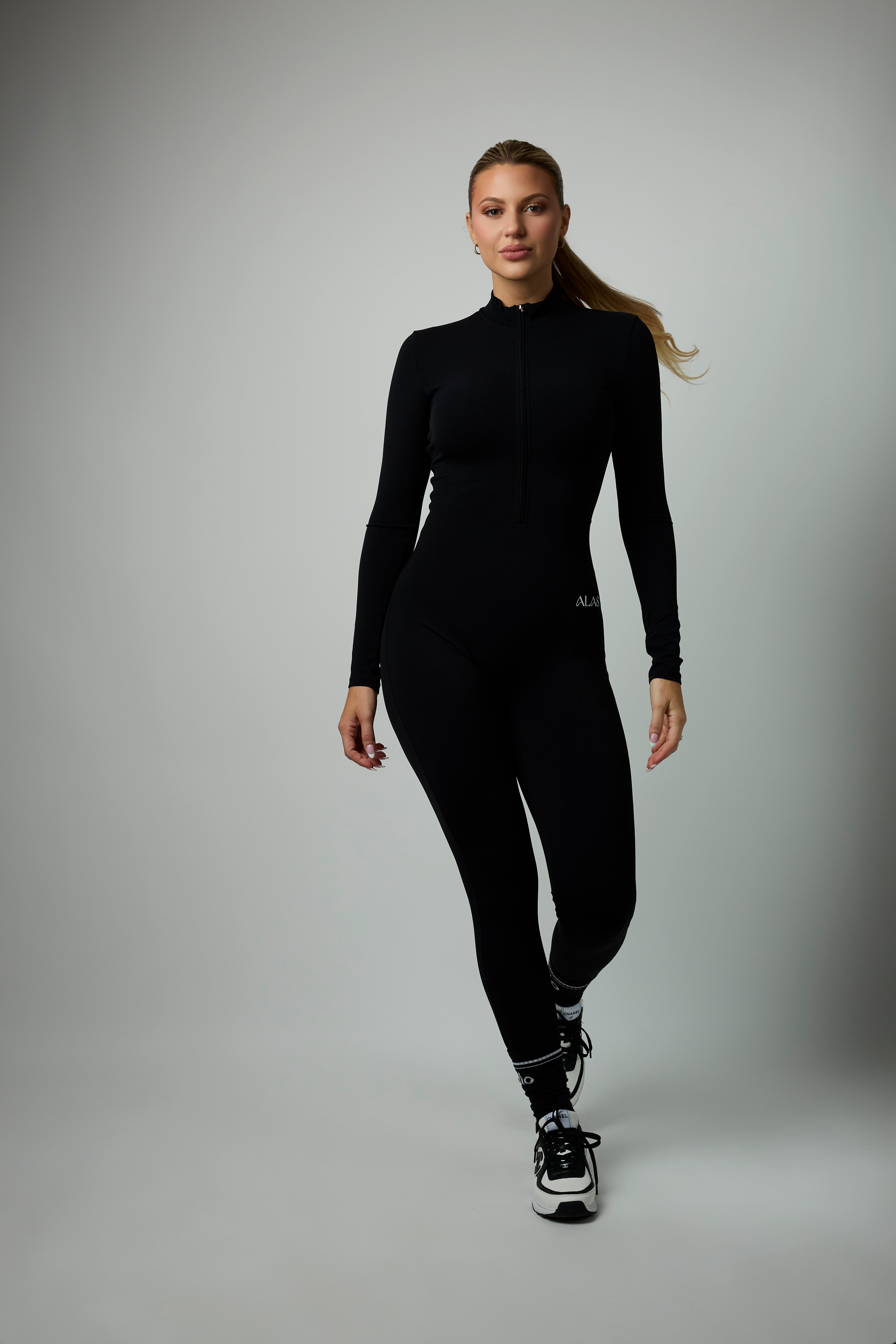 RUNWAY SCULPT – Black Long Sleeve Sculpted Jumpsuit