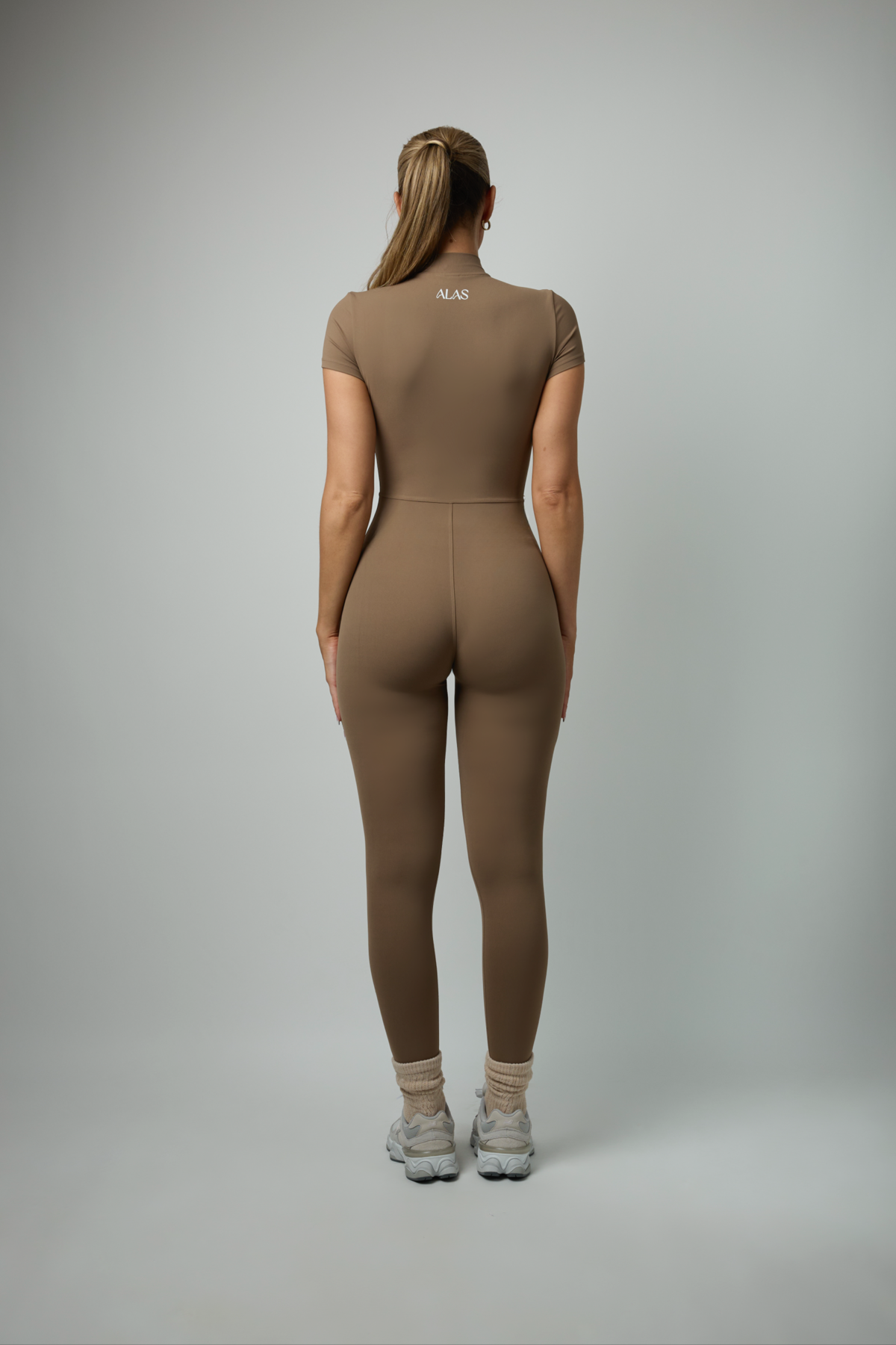 ESSENTIAL SCULPT – Khaki Zip-Up Jumpsuit